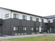 落ち着いた外観の建物