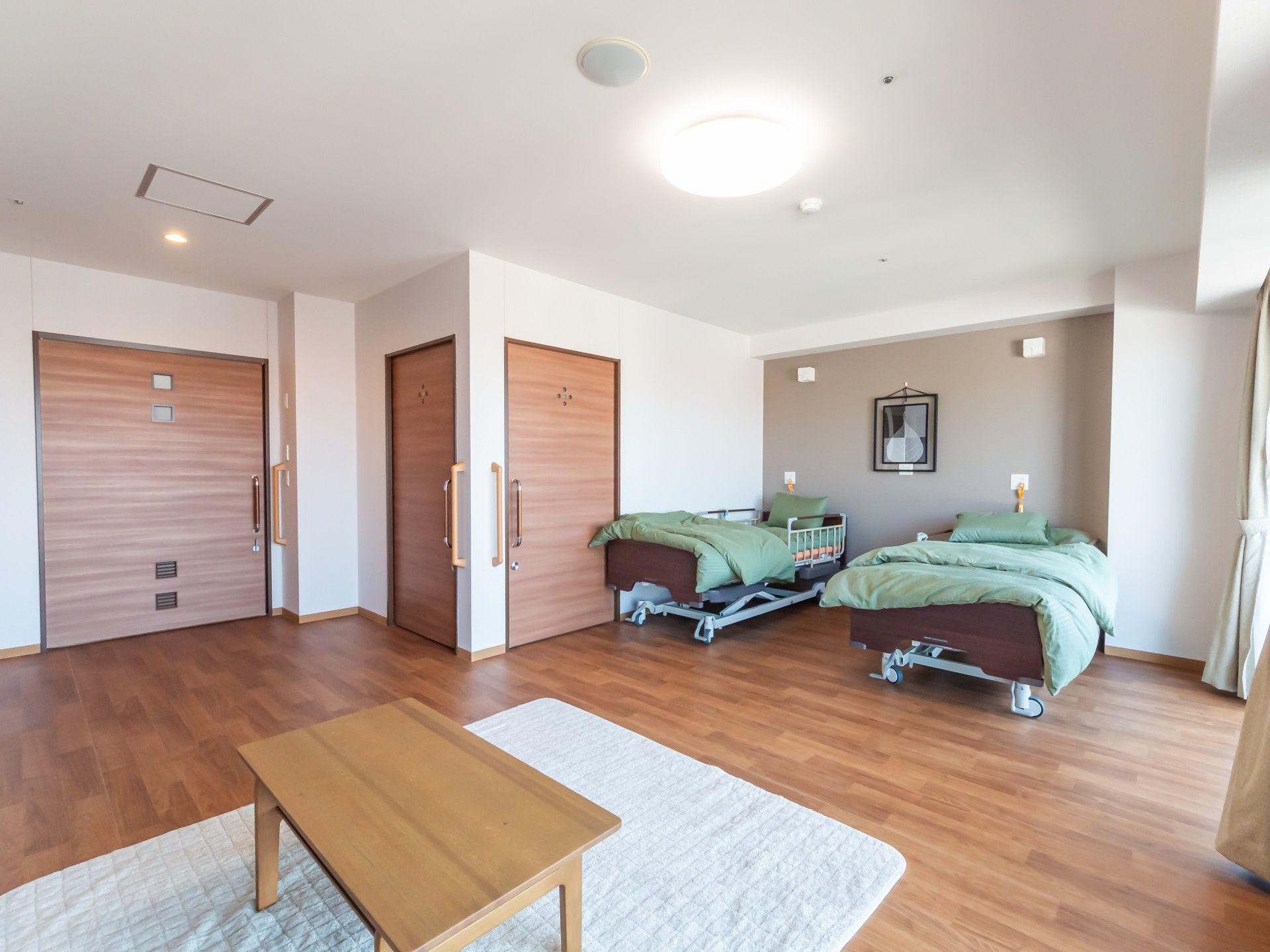 落ち着いた雰囲気の居室