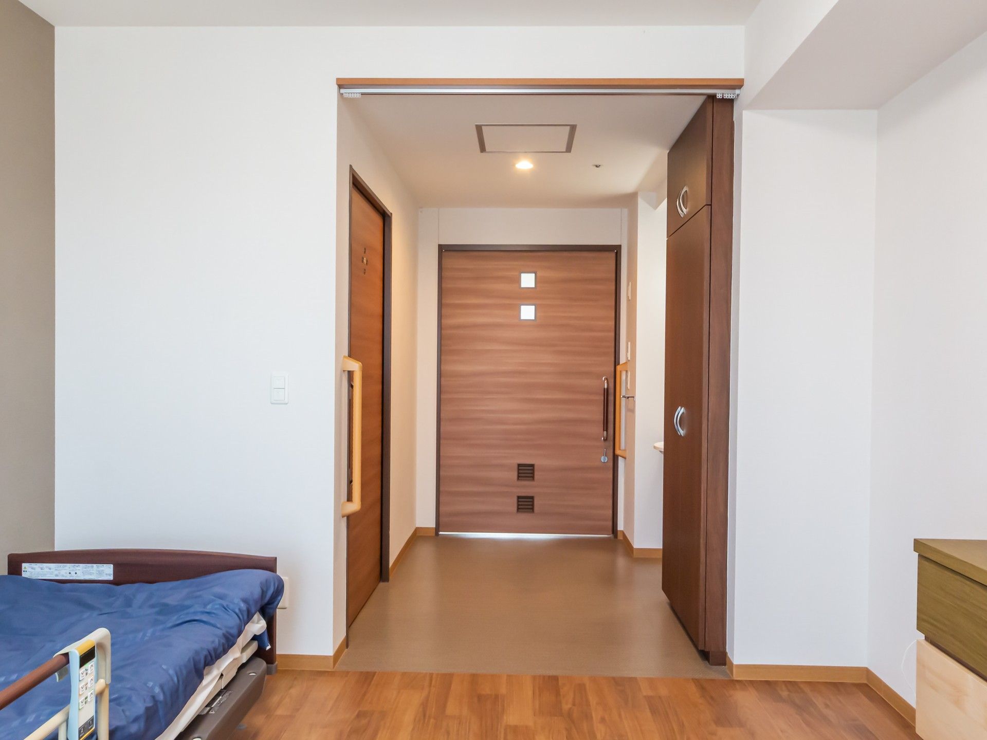 落ち着いた雰囲気の居室