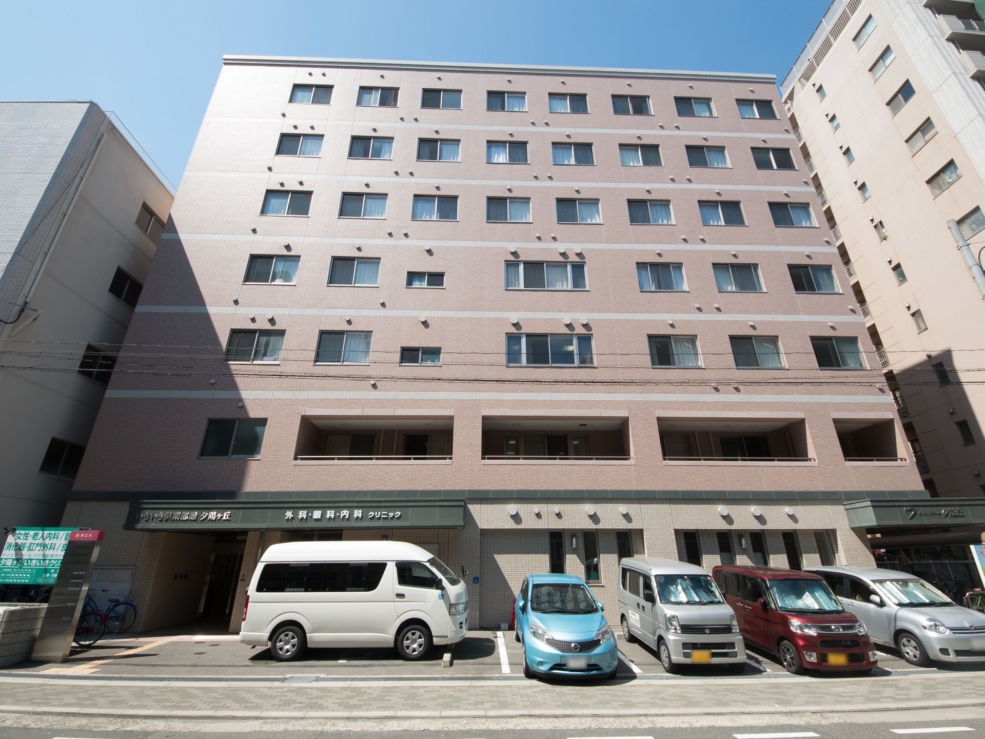 居室に設置された窓には網戸も設置されている。窓を開けたままにする際に使用し、虫の侵入を防ぐことができる。
