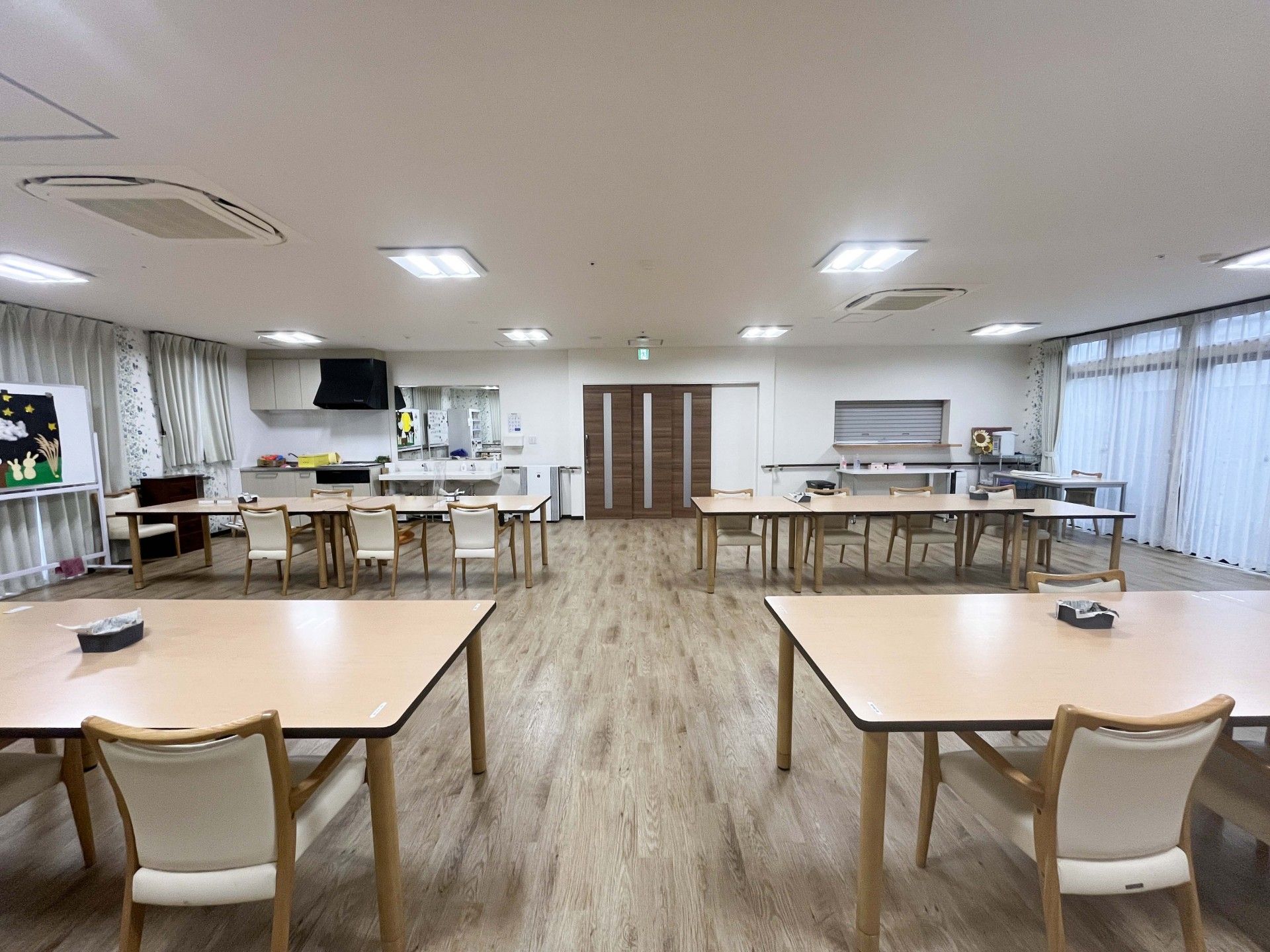 広々とした食堂