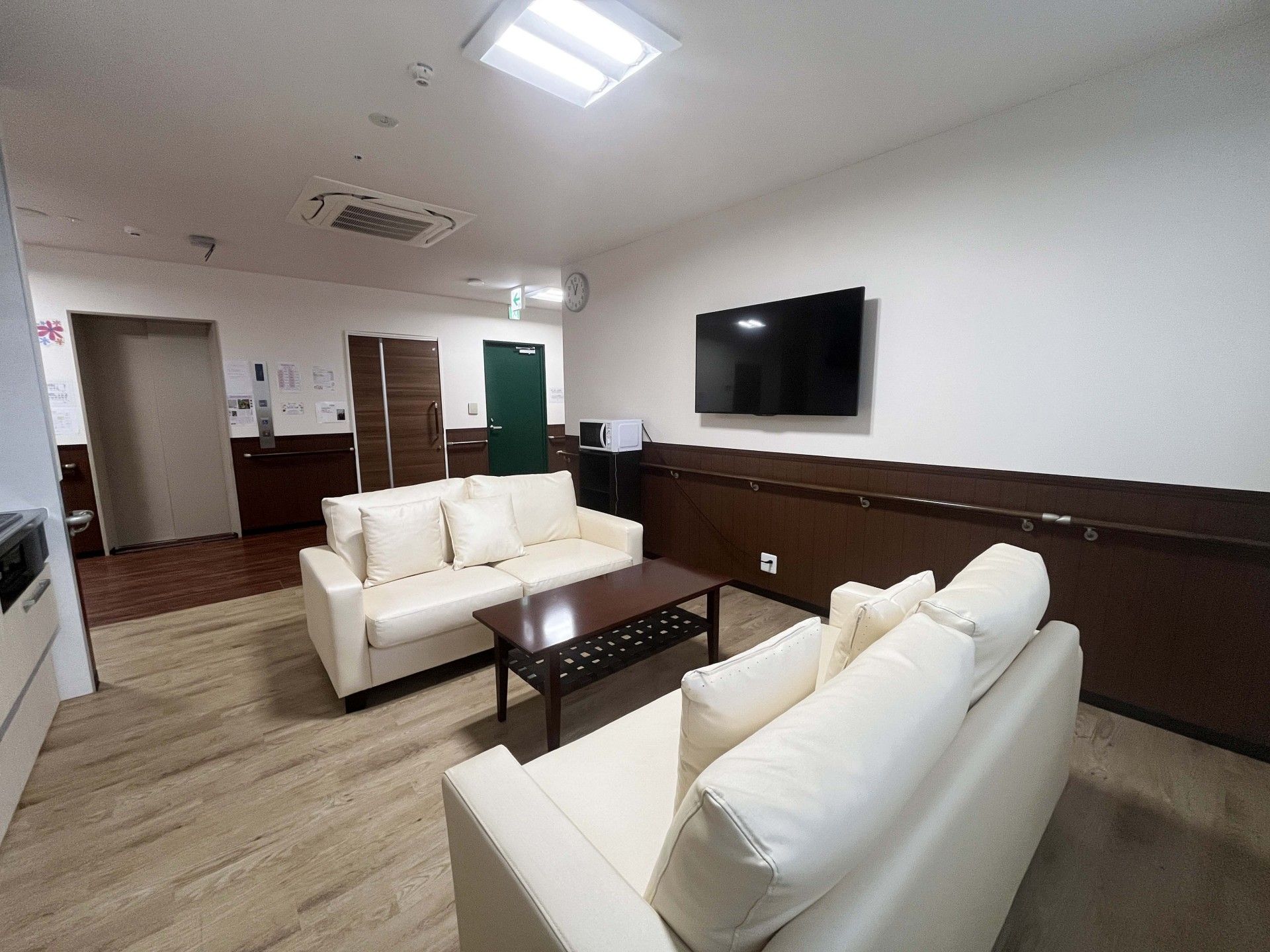 落ち着いたリビングスペース