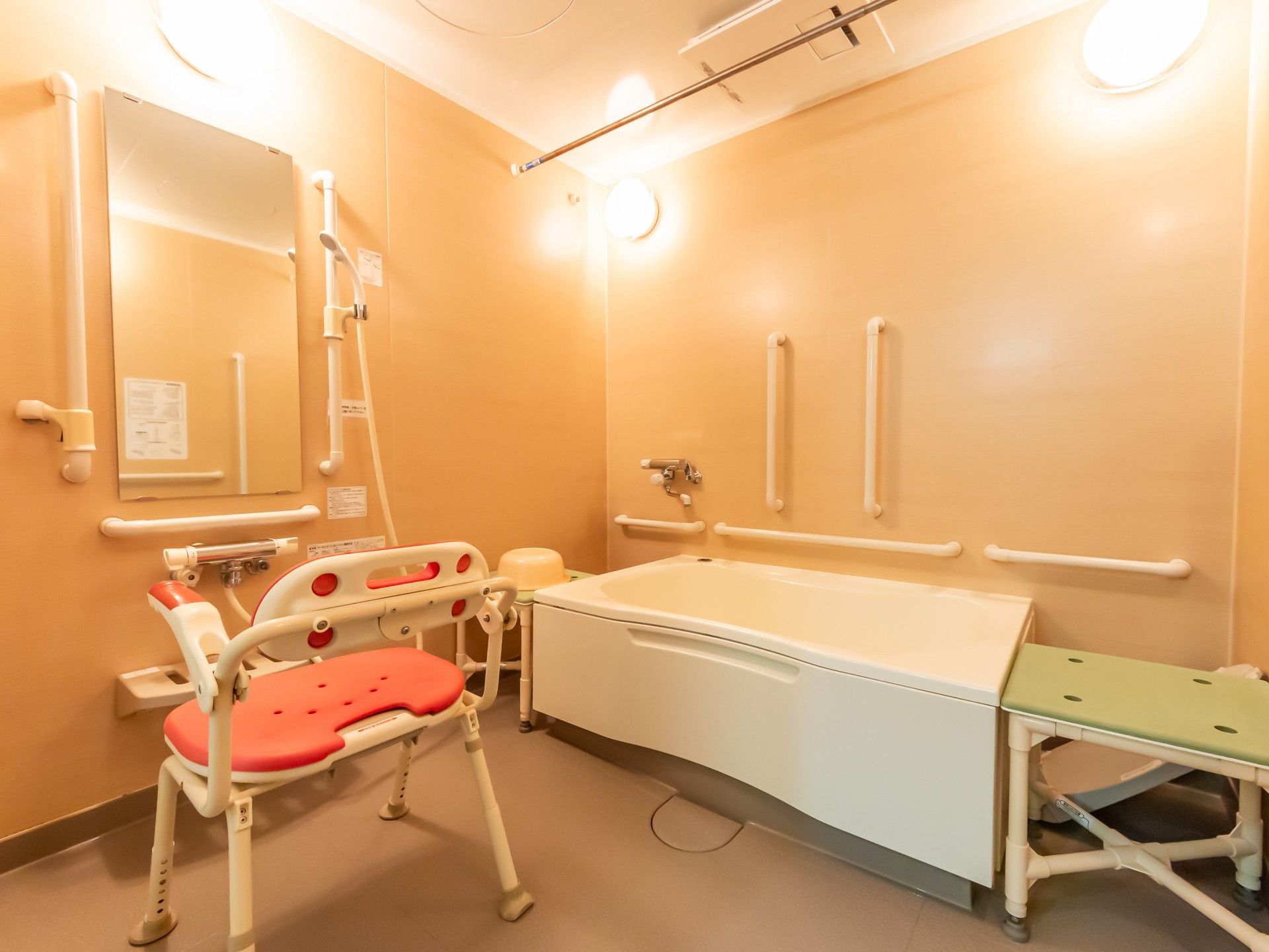 安全に配慮した浴室