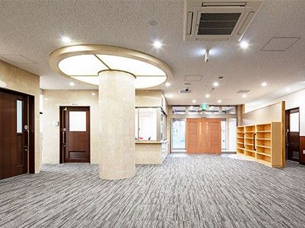 広々としたエントランス
