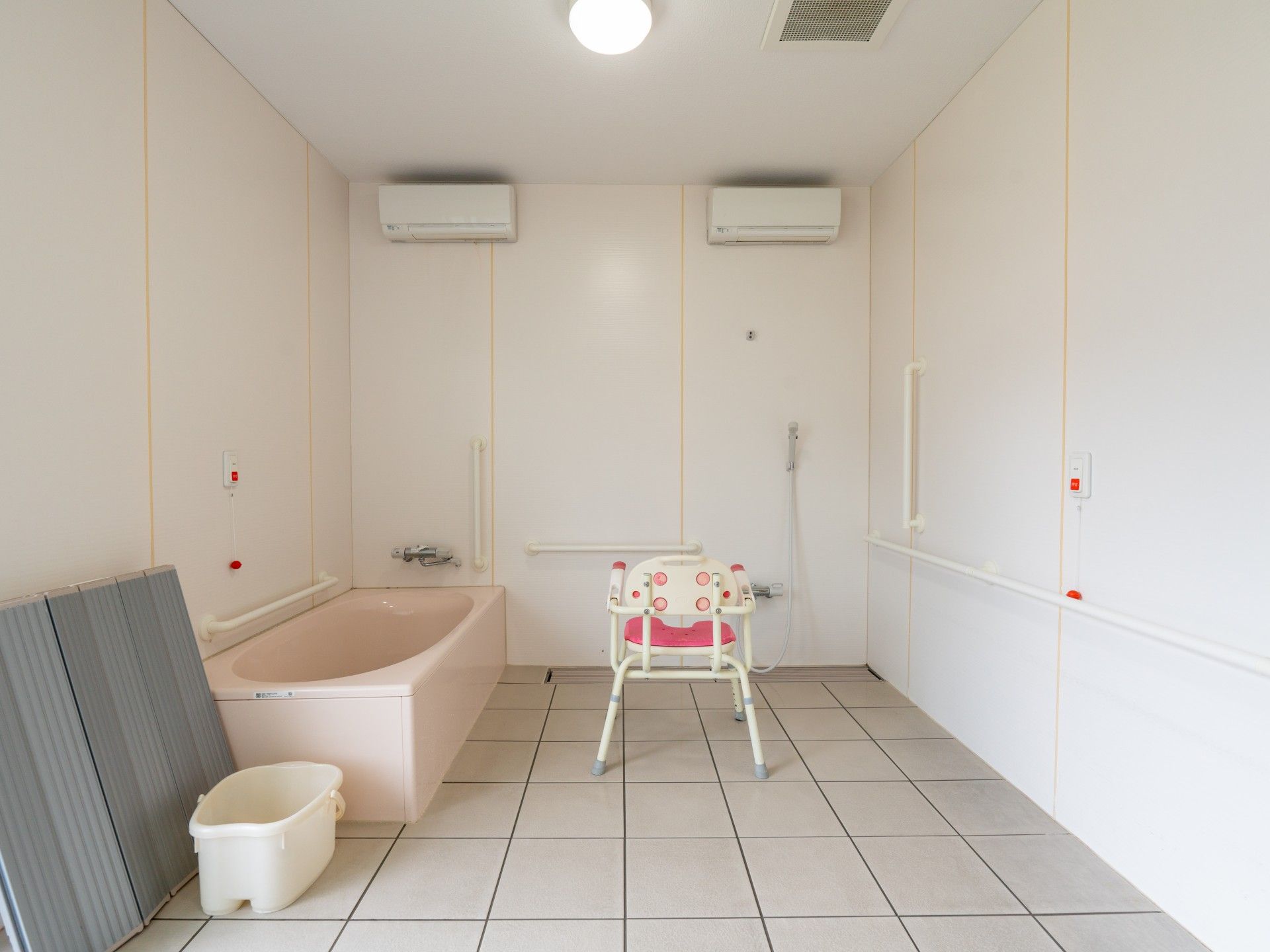 安全に配慮した浴室