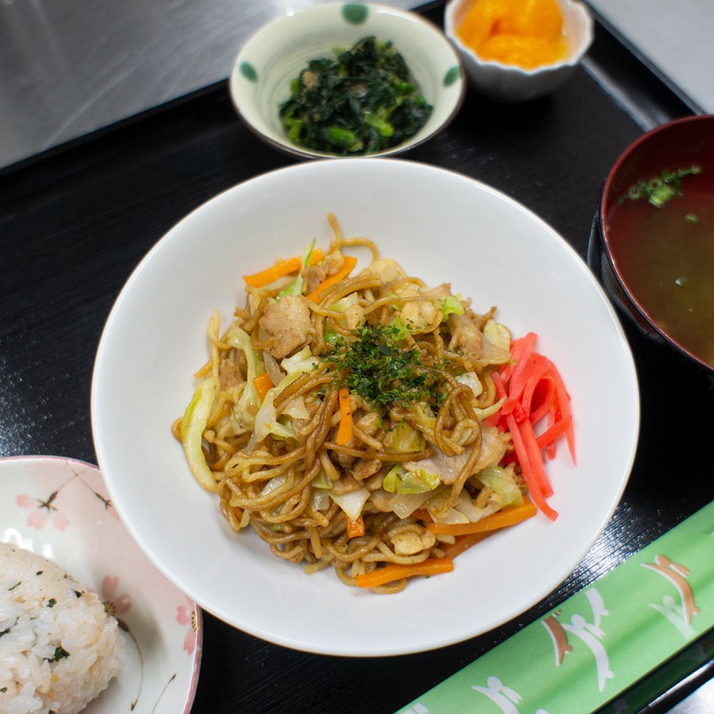 彩り豊かな食事風景