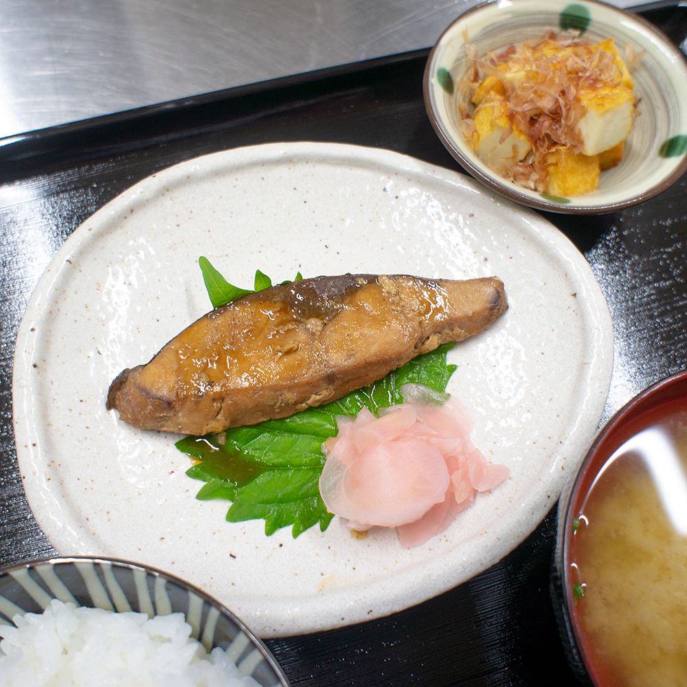 和食の食事風景