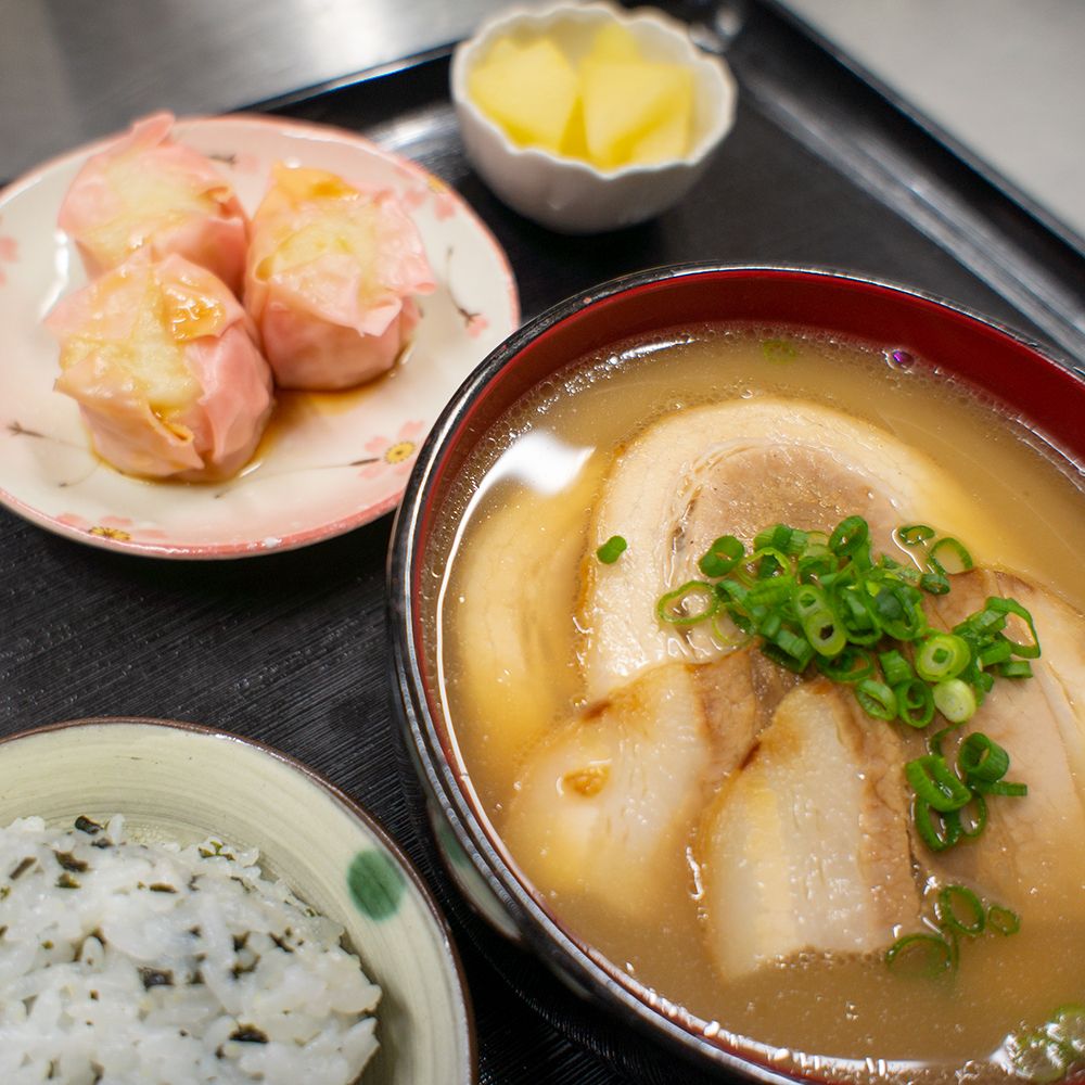 和食の食事風景