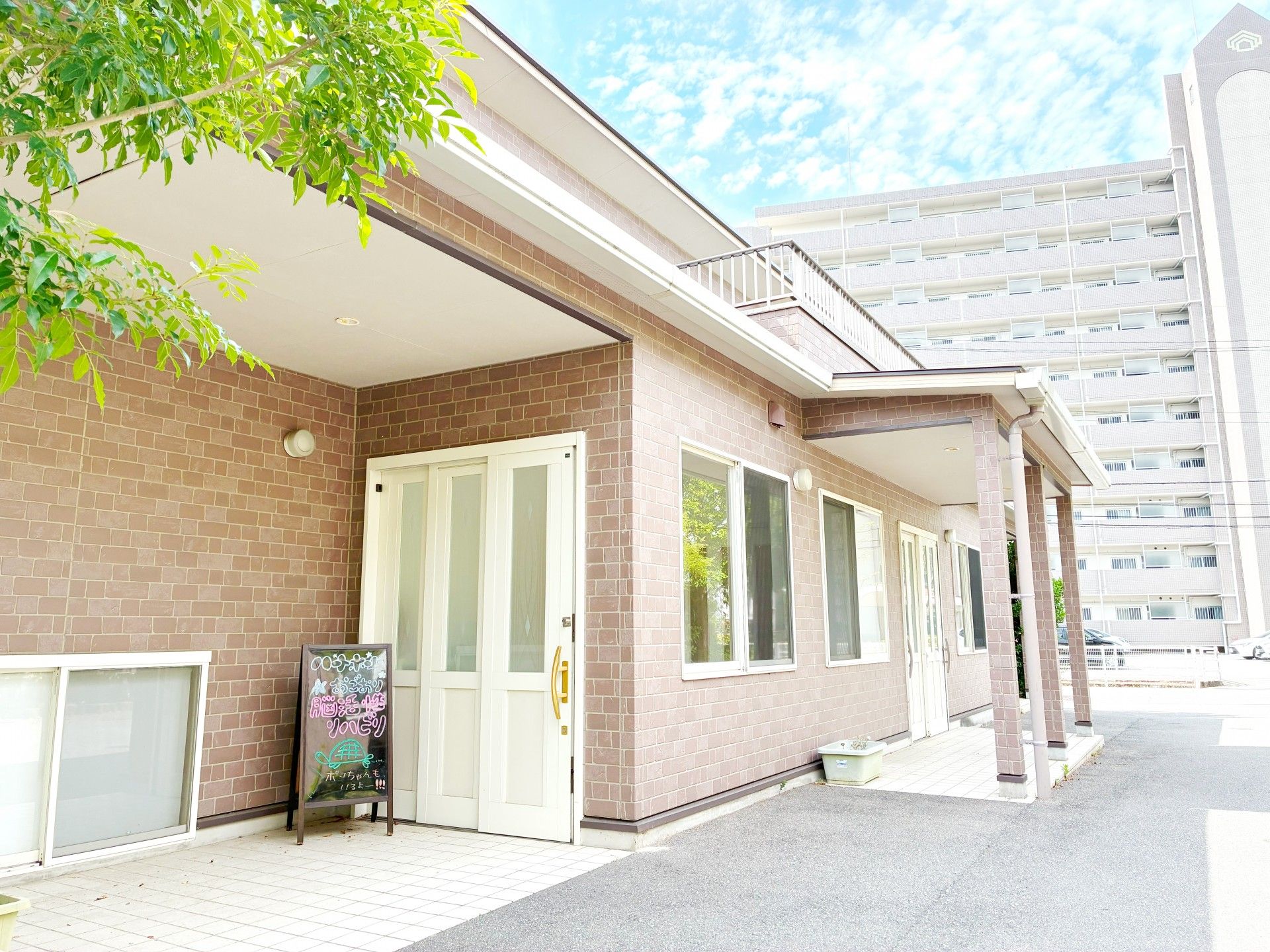 明るいエントランス