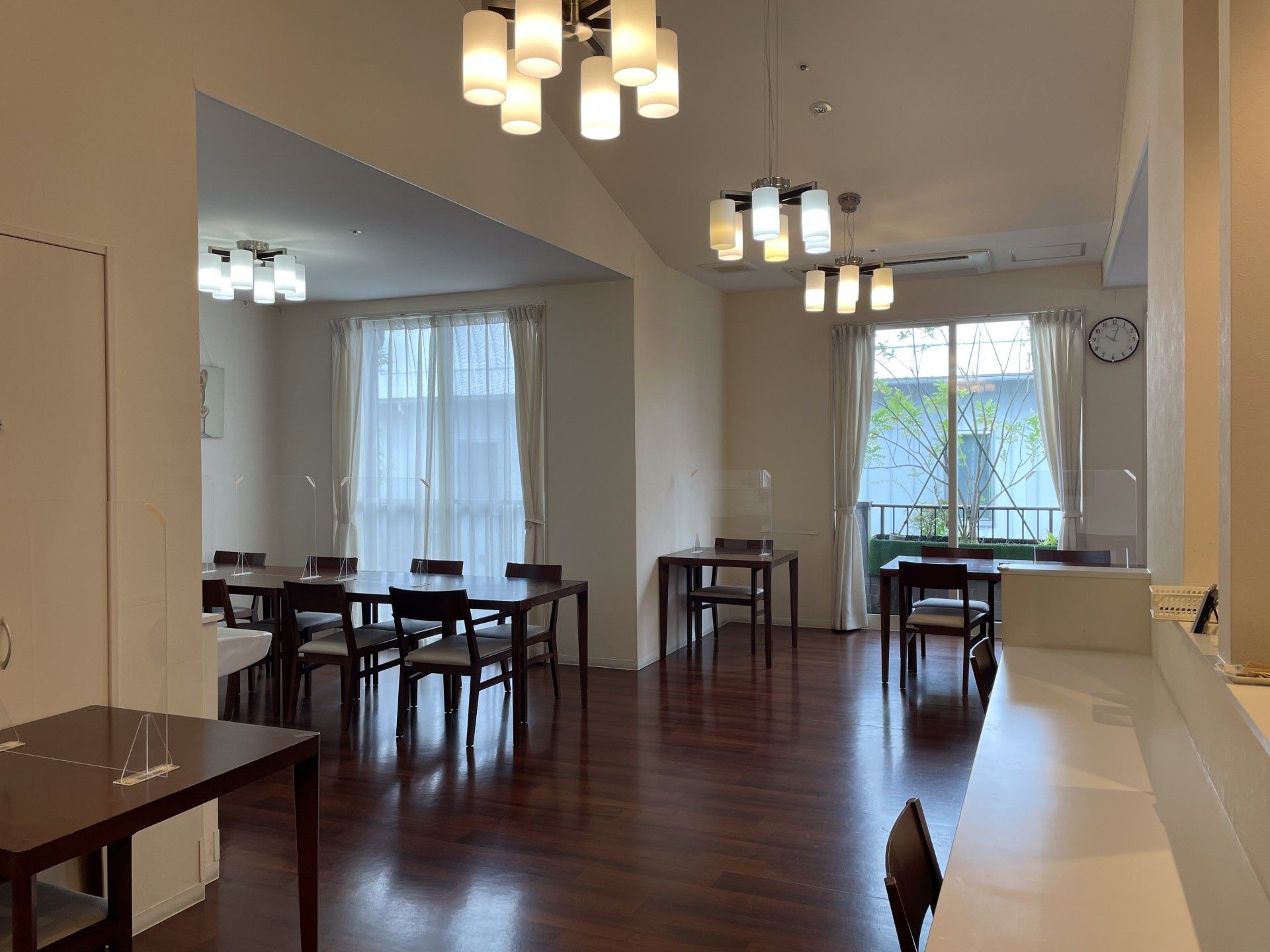 落ち着いた雰囲気の食堂