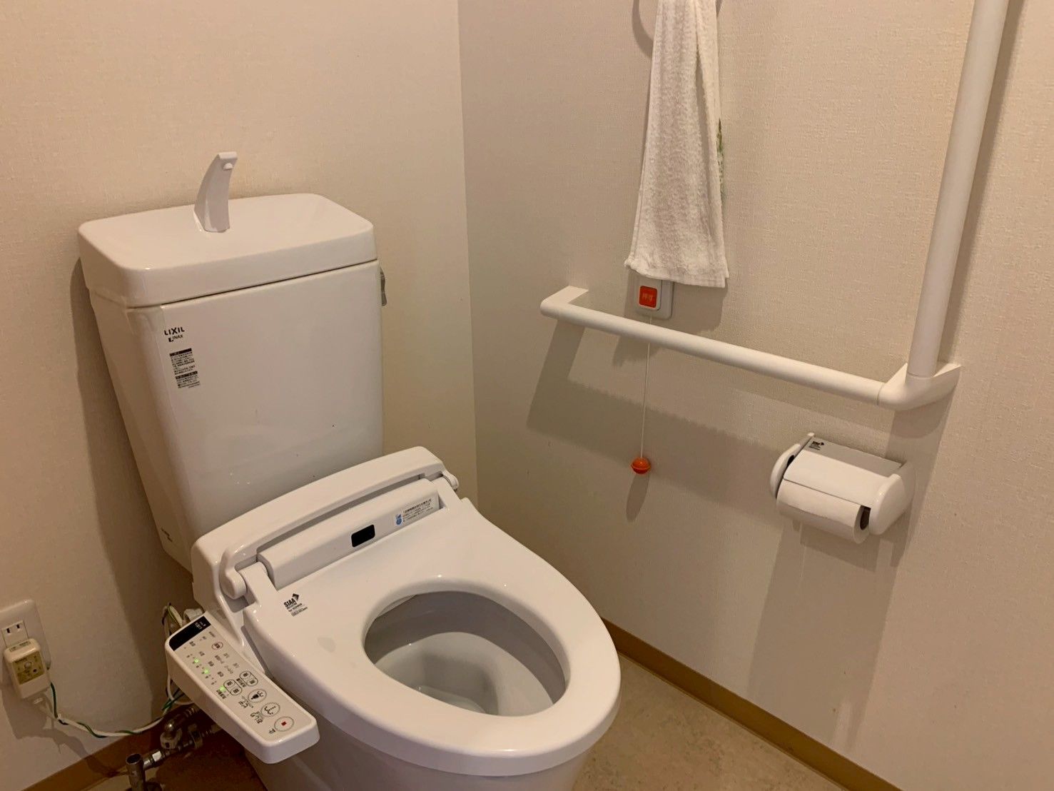 安全に配慮した設備のトイレ