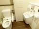 介護施設の清潔なトイレの様子