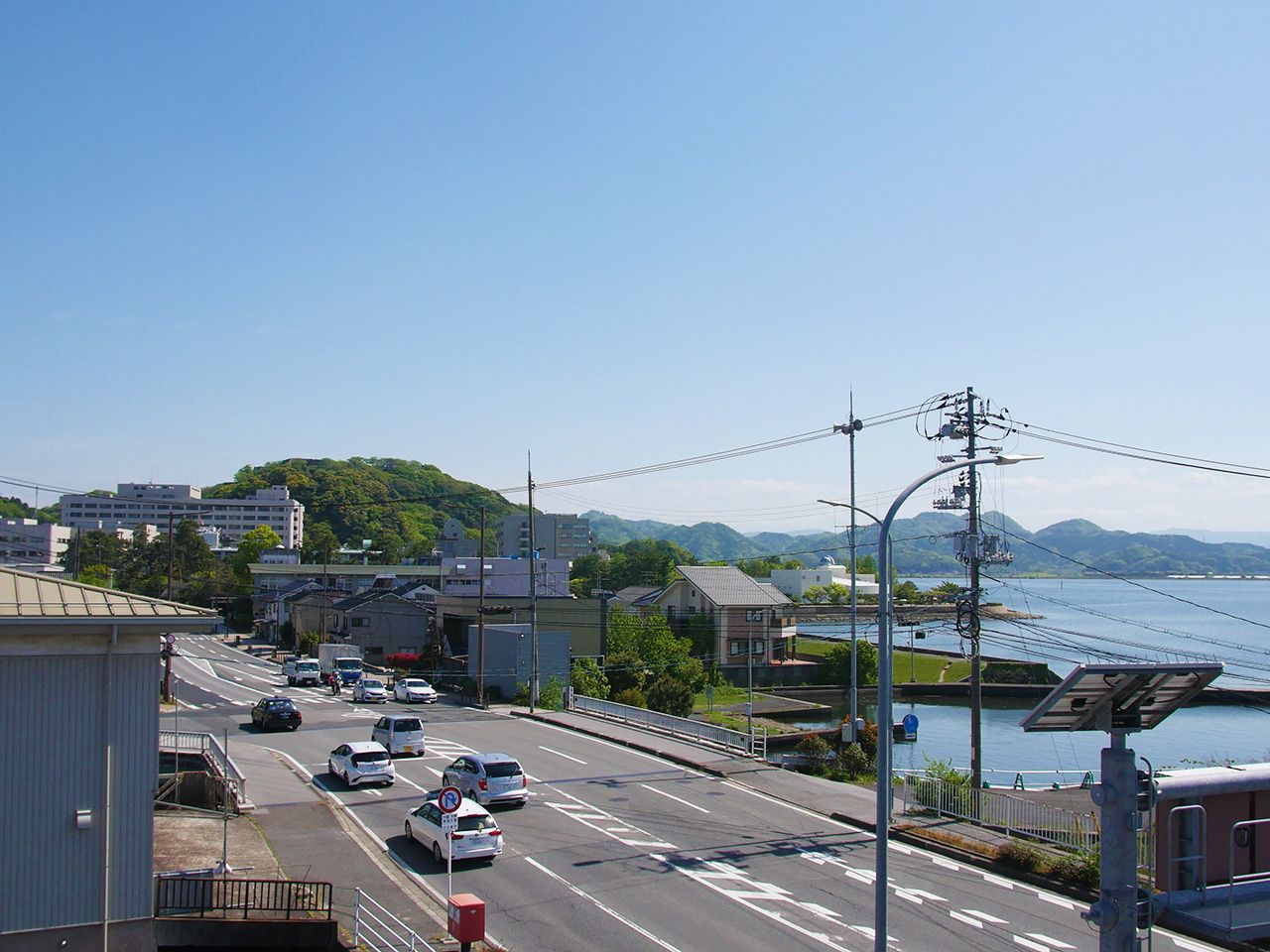 海と緑の見える風景