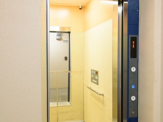 エレベーター