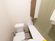 介護施設の清潔なトイレ空間