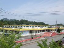 ゆったりとした建物の外観