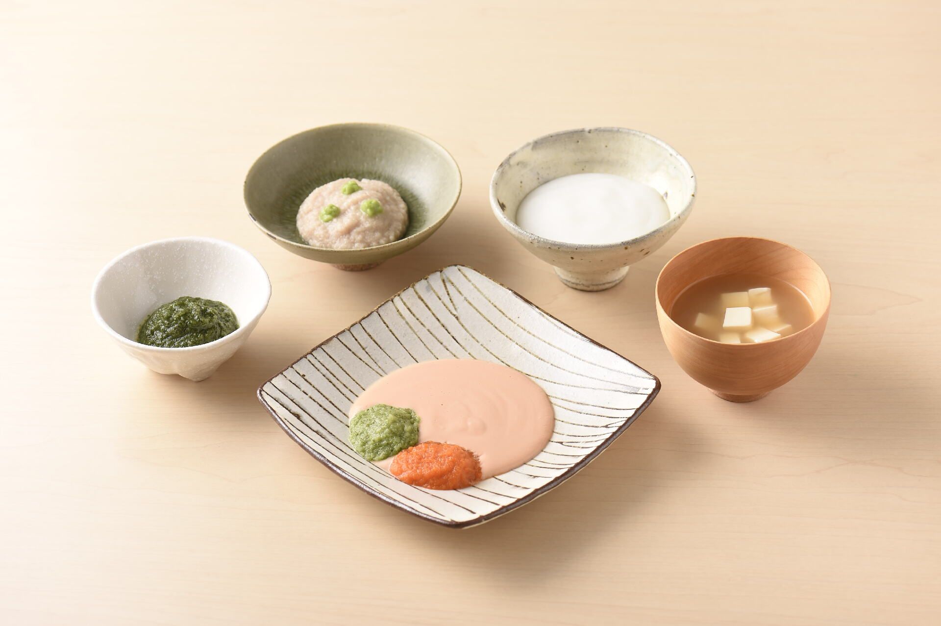 ペースト状にした介護食
