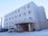 雪景色の建物外観