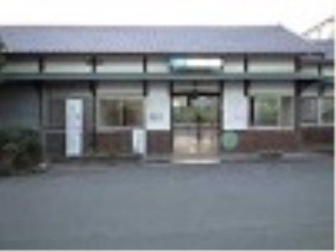 エバーライフの周辺環境。公共交通機関を利用しての施設アクセスを行なっていただけます。