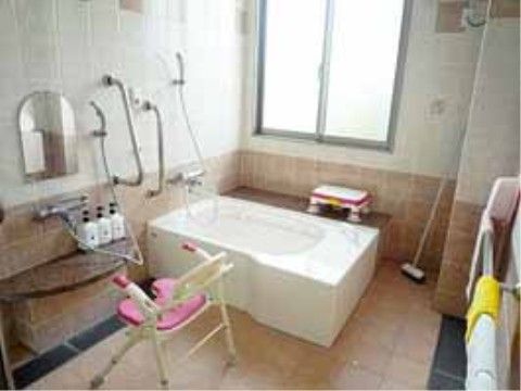 エバーライフ御殿山の個浴室。プライバシーをしっかりと守りながらご入浴をしていただけます。