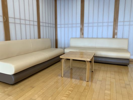ラウンジ