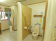 介護施設の清潔なトイレ空間