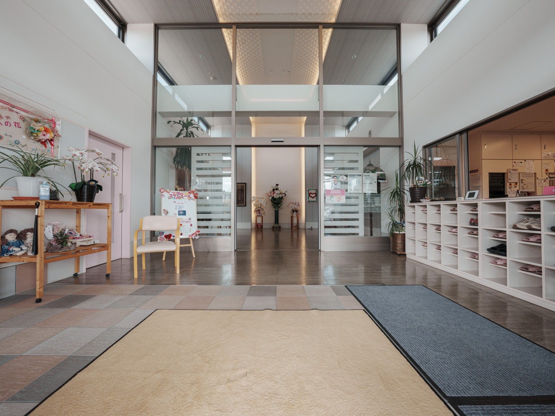 明るいエントランス