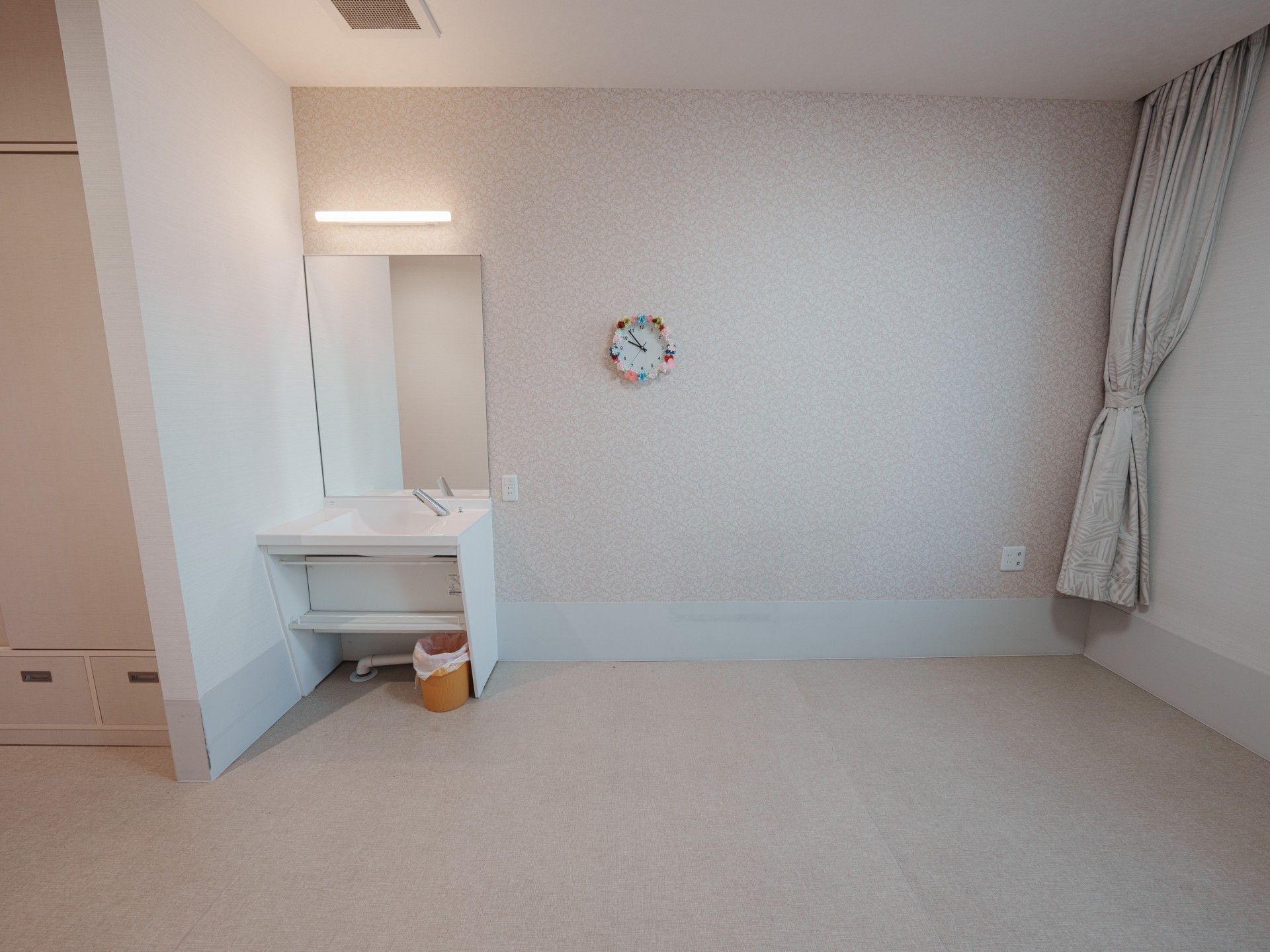 洗面台のある部屋