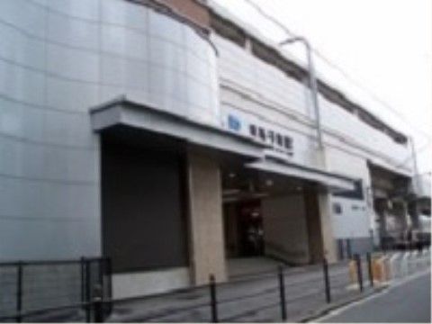 「いきいき倶楽部館 あびこ」の周辺環境。複数の商業施設も盛んである。