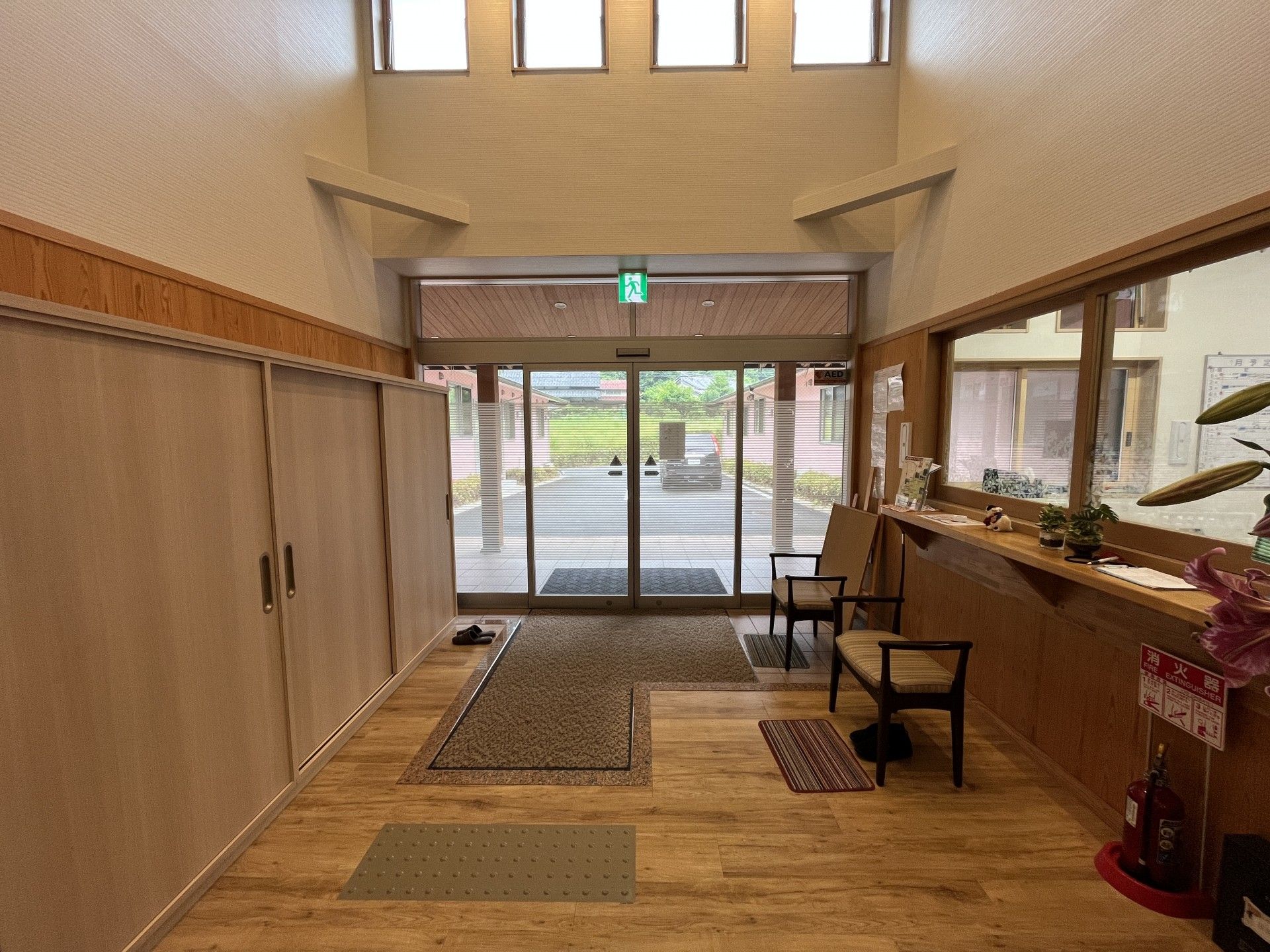 広いエントランス