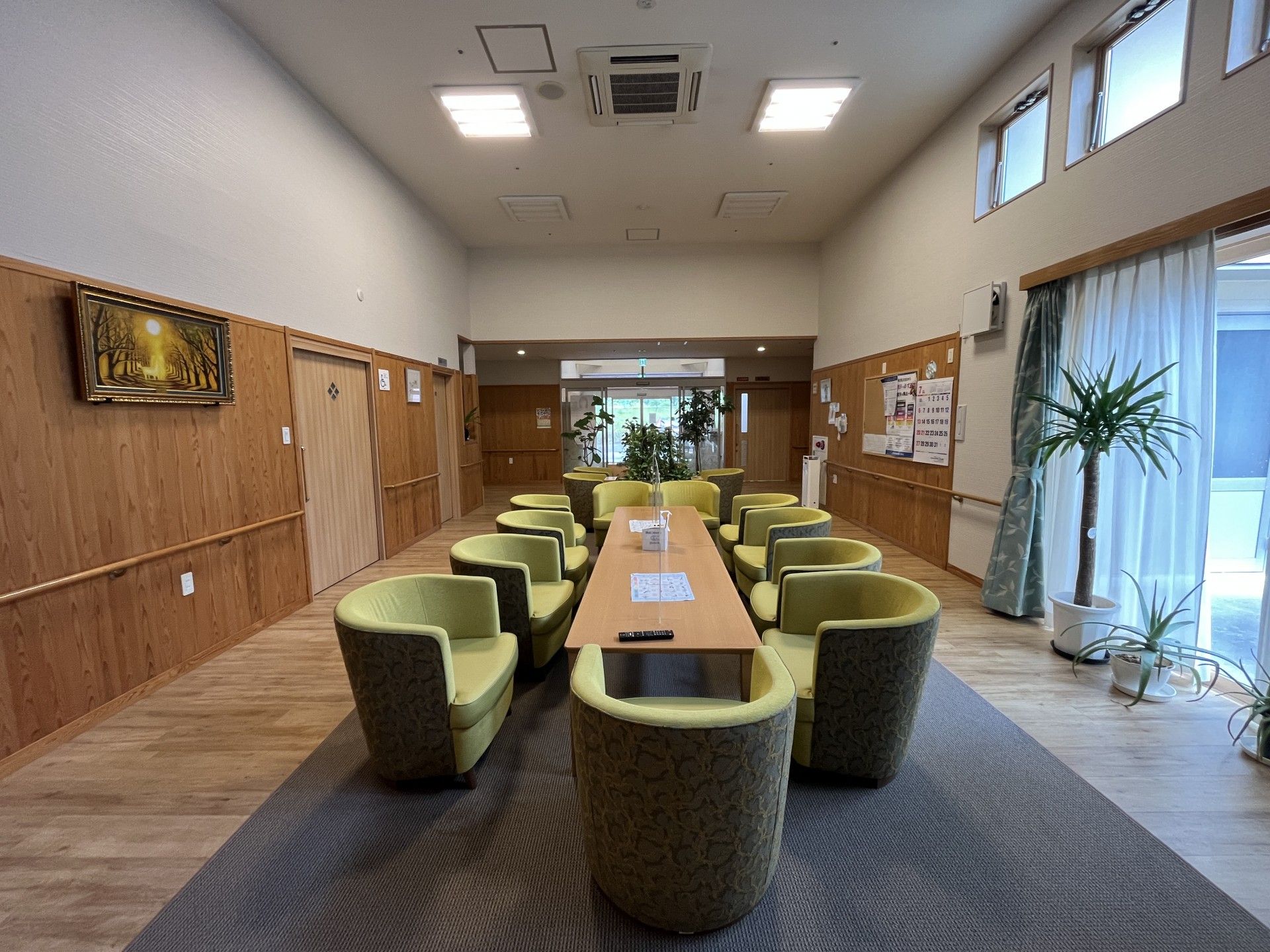 落ち着いた雰囲気の談話スペース