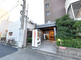 都市部の居住型施設の外観