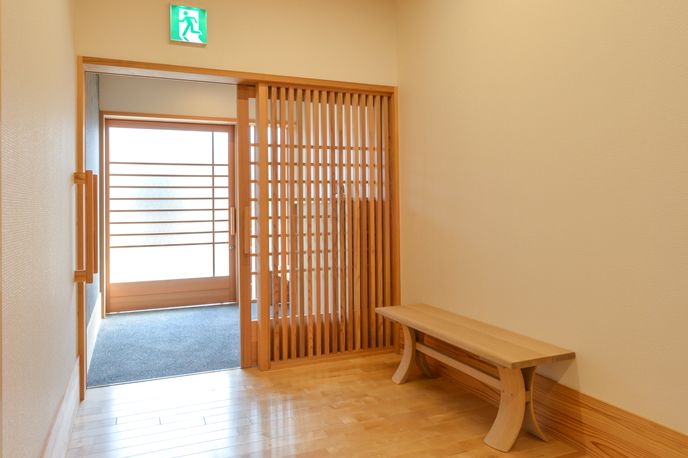和風の明るい廊下