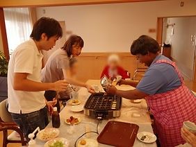 楽しい調理活動の様子