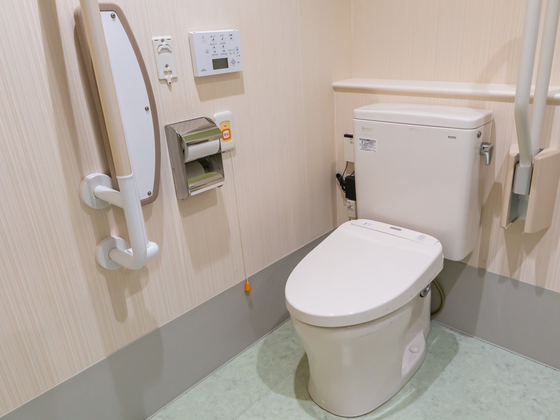 安全に配慮したトイレ