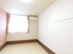 清潔で広々とした居室内部