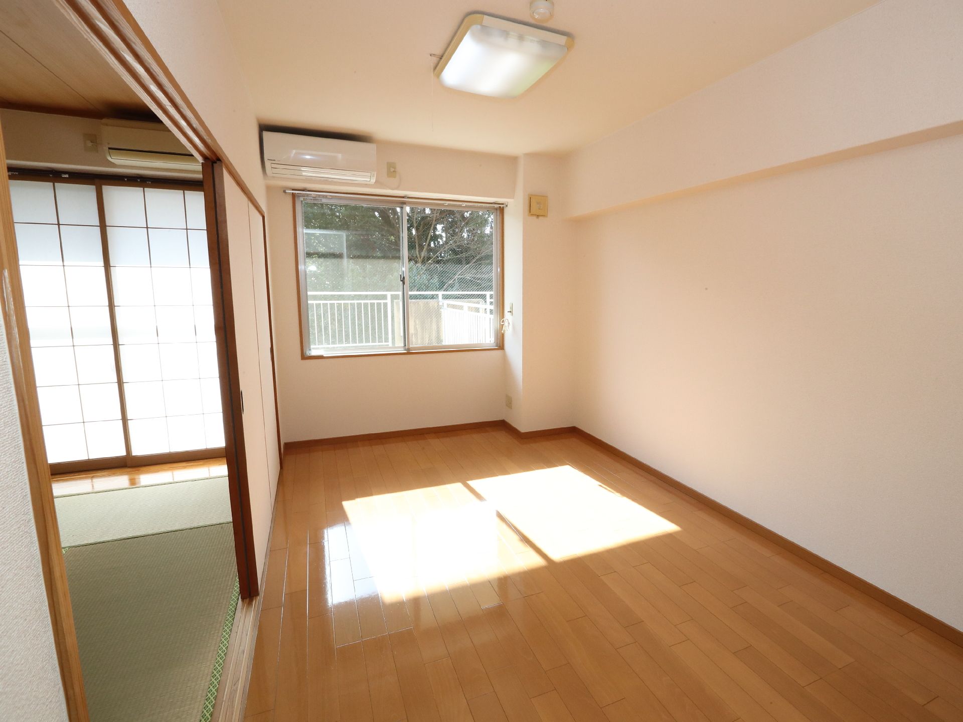 窓の設置されている居室