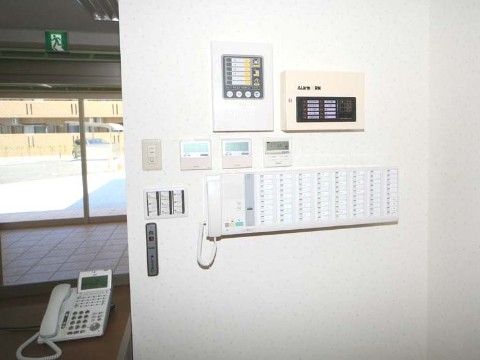 「サービス付き高齢者向け住宅 やまぼうし」の居室通報装置。万が一に備えている。