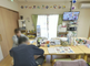 明るいデイルーム、活動風景