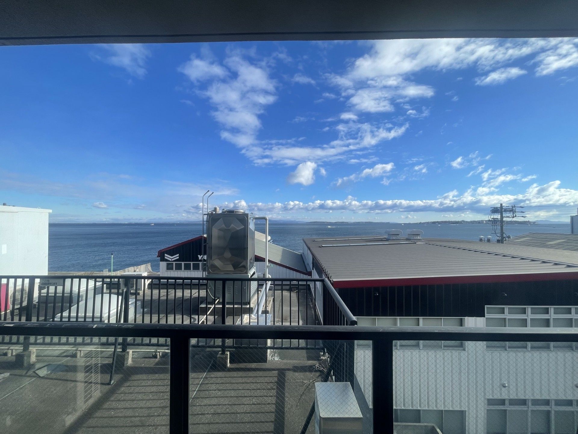 海が見えるバルコニー