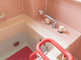 バリアフリーの介護用浴室内部