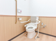 バリアフリーのトイレ空間