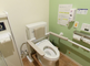 バリアフリーのトイレ設備が整った部屋
