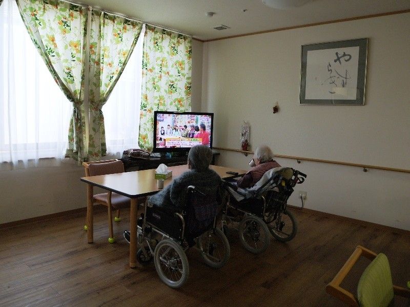 共用リビングの日常風景