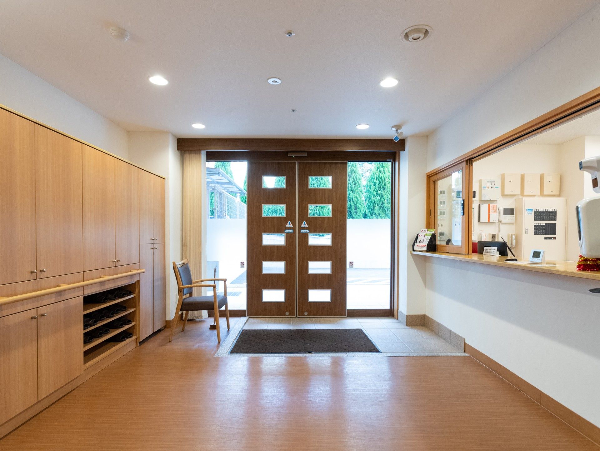 明るいエントランス