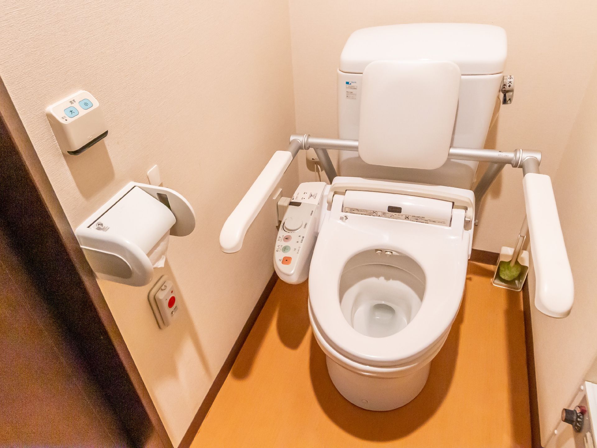 緊急通報装置を設置したトイレ