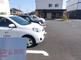 介護施設の外観と駐車場