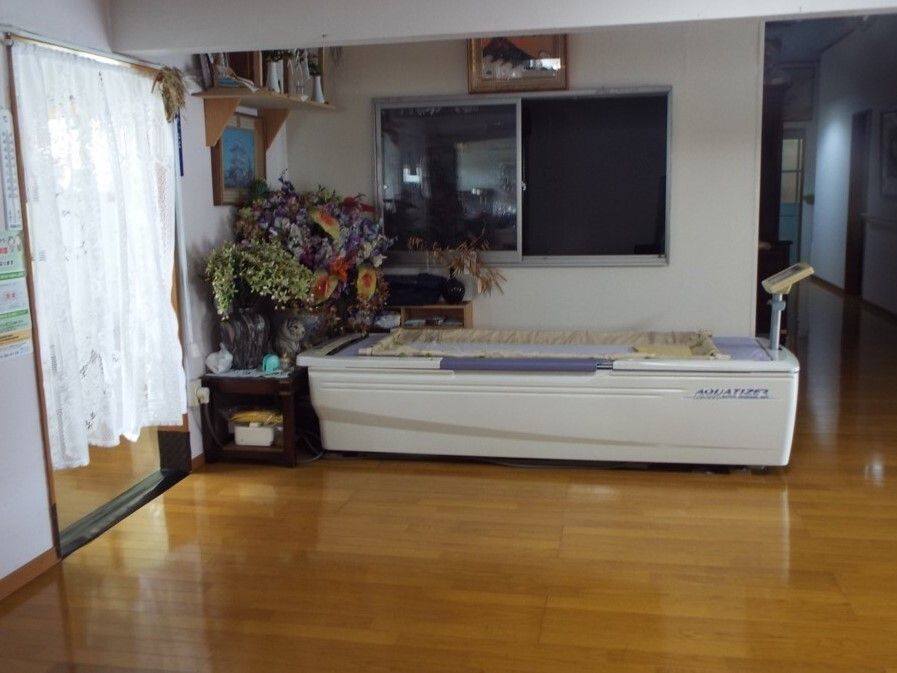 寝たきりの方が横になった状態のままで測定できる体重計