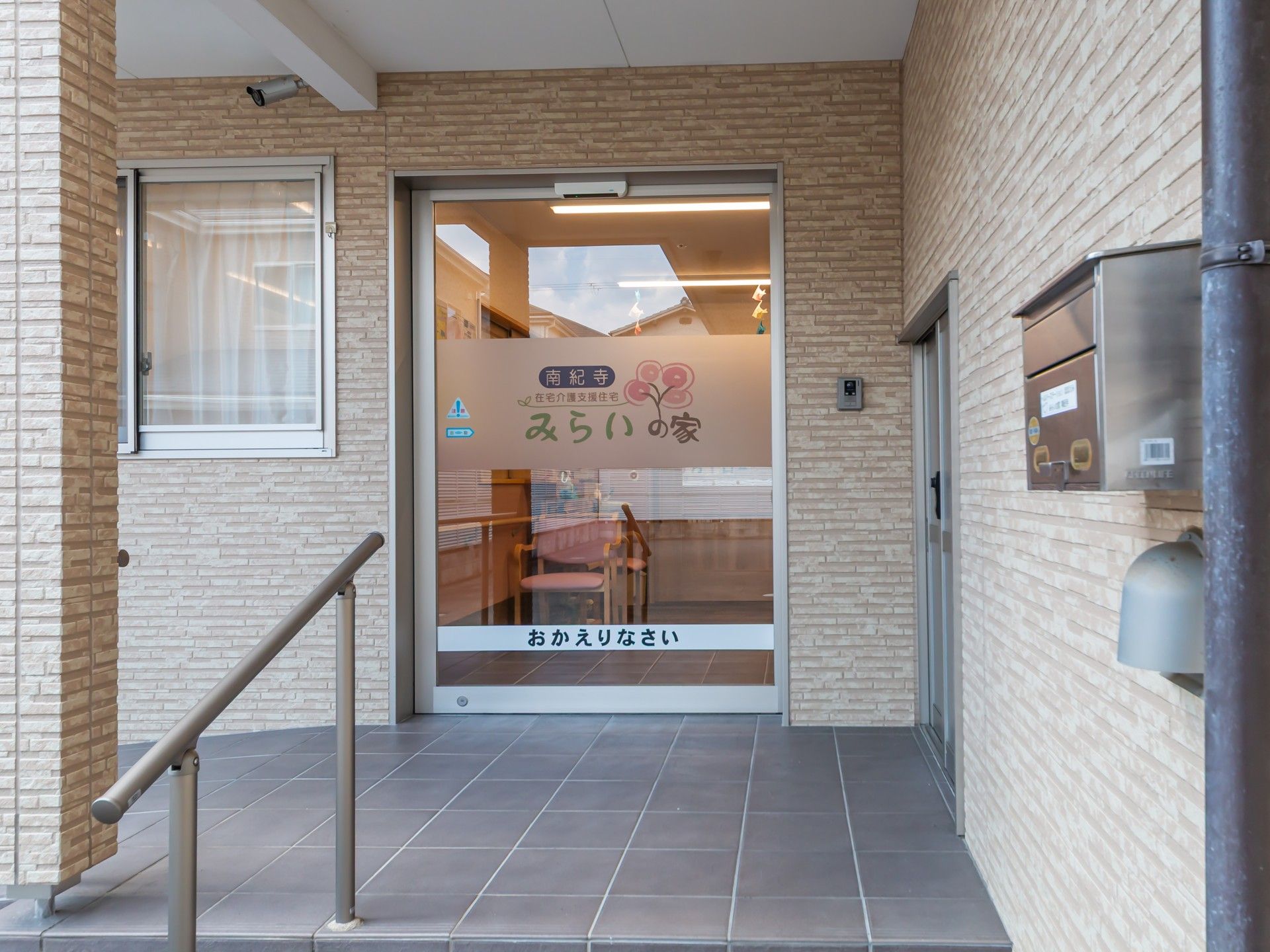 玄関のスライドドア