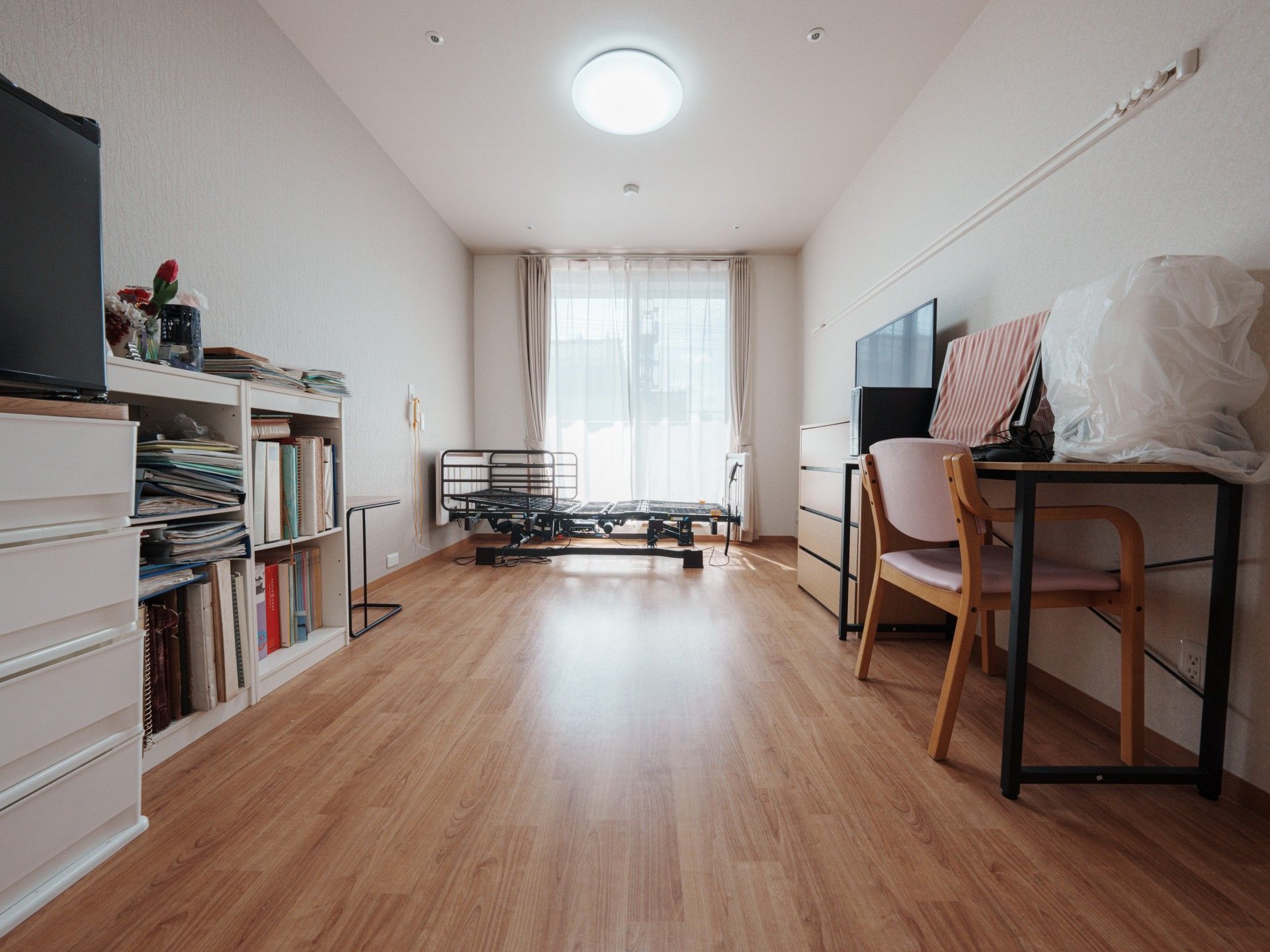 日差しが差し込む居室